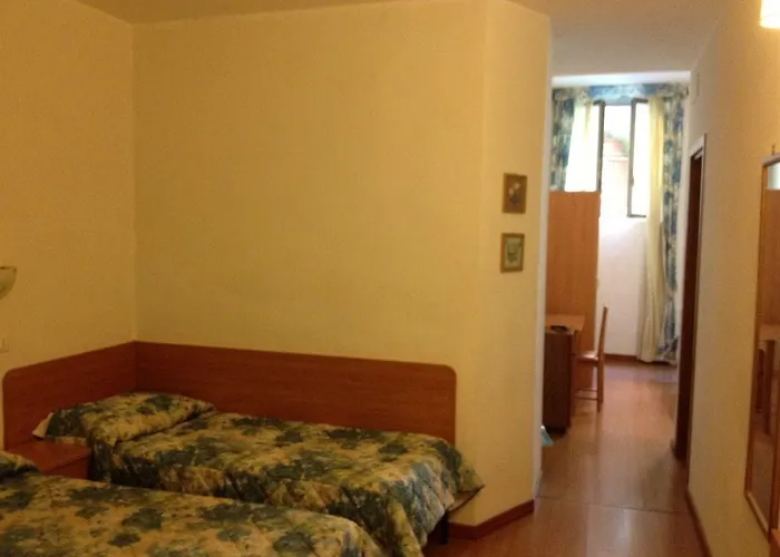 Tirreno Otel 3*