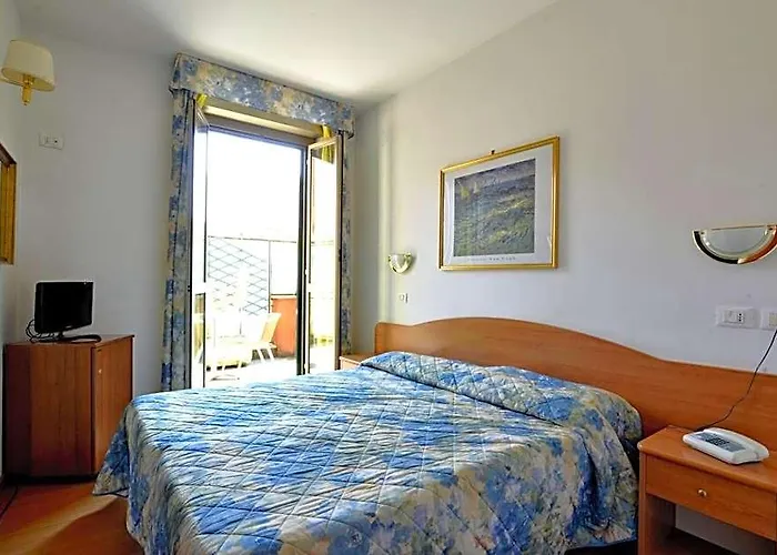 Hotel Tirreno